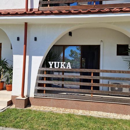 Yuka Hotel Вама Веке Екстериор снимка