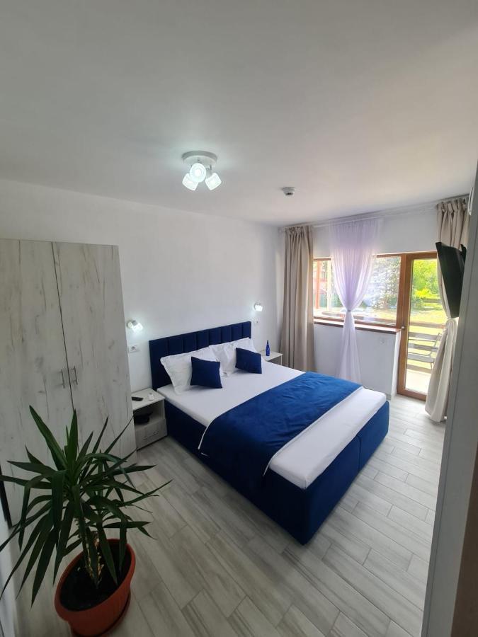 Yuka Hotel Вама Веке Екстериор снимка